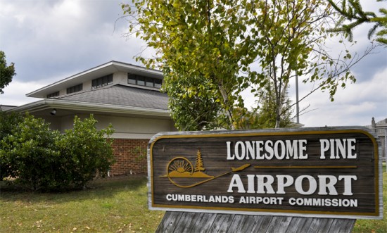 1972_LonePineAirport-550x331
